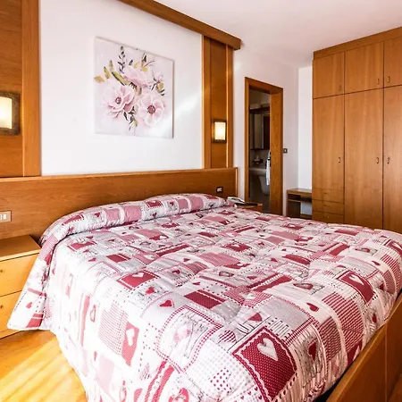 Hotel Bucaneve Malosco